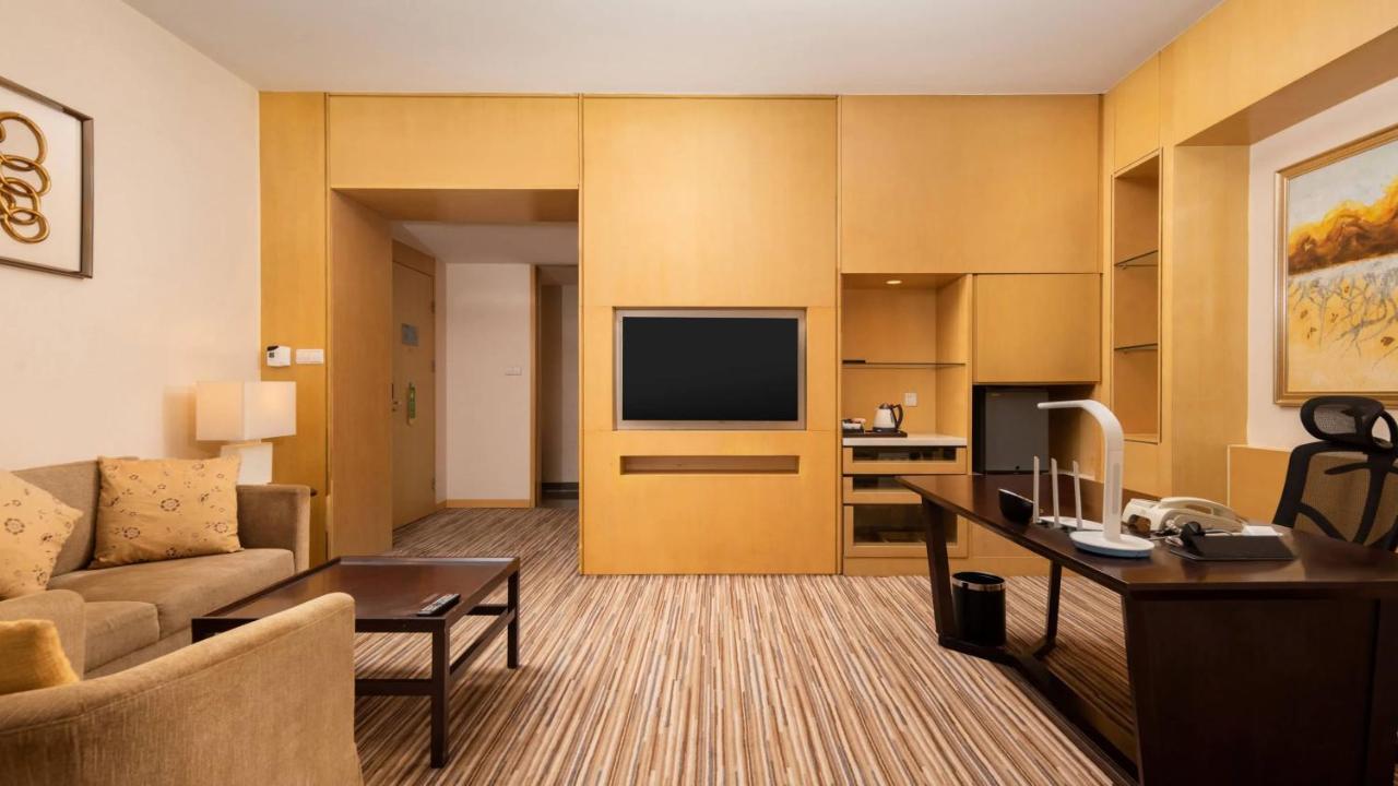 Holiday Inn Shijiazhuang Central By Ihg Exteriör bild