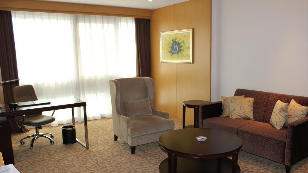 Holiday Inn Shijiazhuang Central By Ihg Exteriör bild